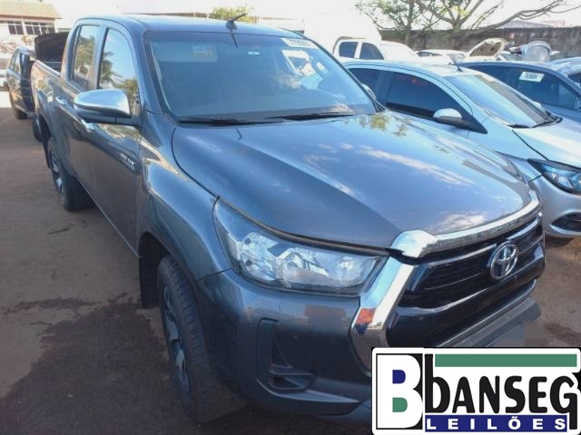 ​TOYOTA HILUX CD SRV 2.8 D-4D TURBO 2022