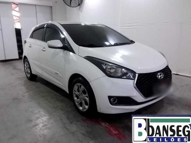 HYUNDAI HB20X 1.6 16V STYLE FLEX 4P AUTOMÁTICO 2019